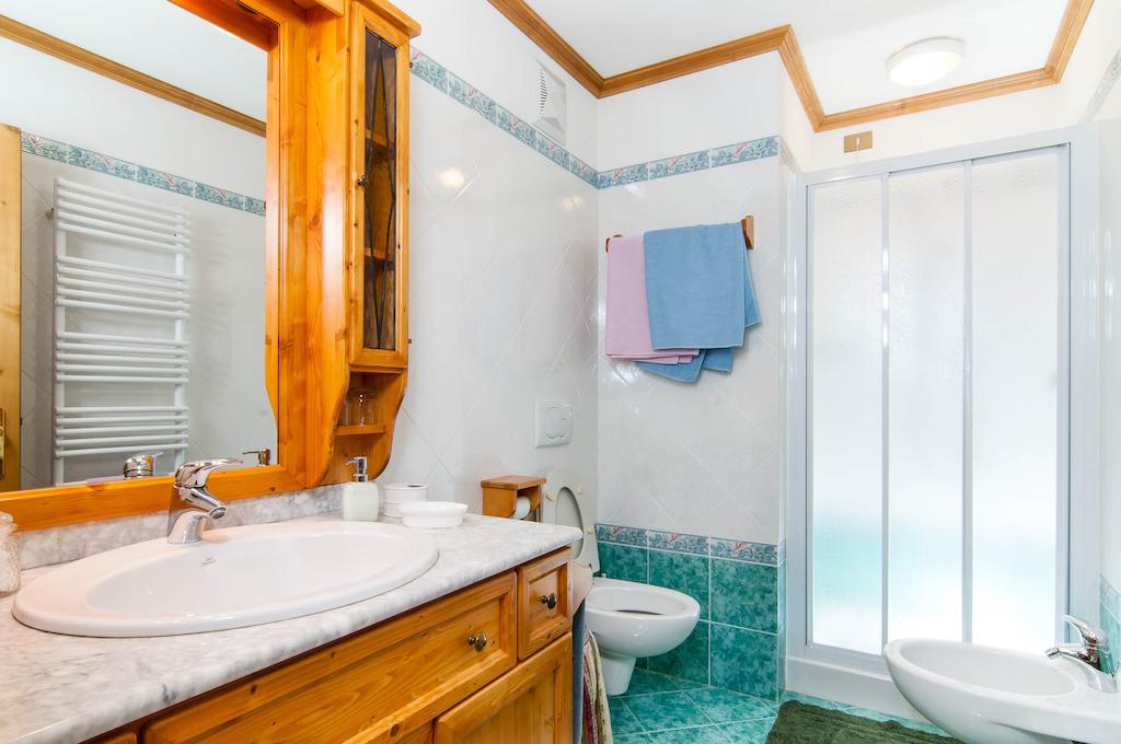 B&B Caldaraコルティーナ・ダンペッツォ 部屋 写真